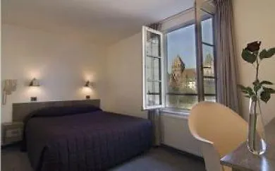 Hotel Du Dragon