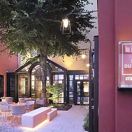 Du Dragon Hotel