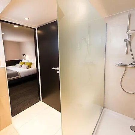Du Dragon Hotel